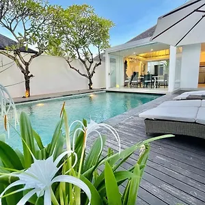 Alami Luxury , Seminyak Indonesië